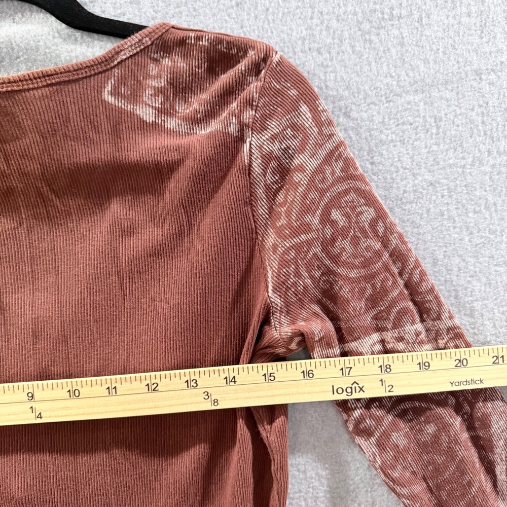 Ribbed Graphic Henley Long Sleeve Shirt Boho Y2K Medium Goth Grunge Womens Brown - Picture 5 of 6